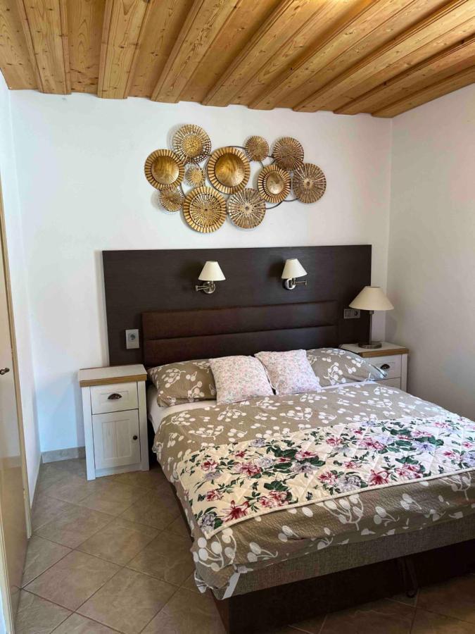 Rozsa Apartman Zalakarosアパートメント エクステリア 写真
